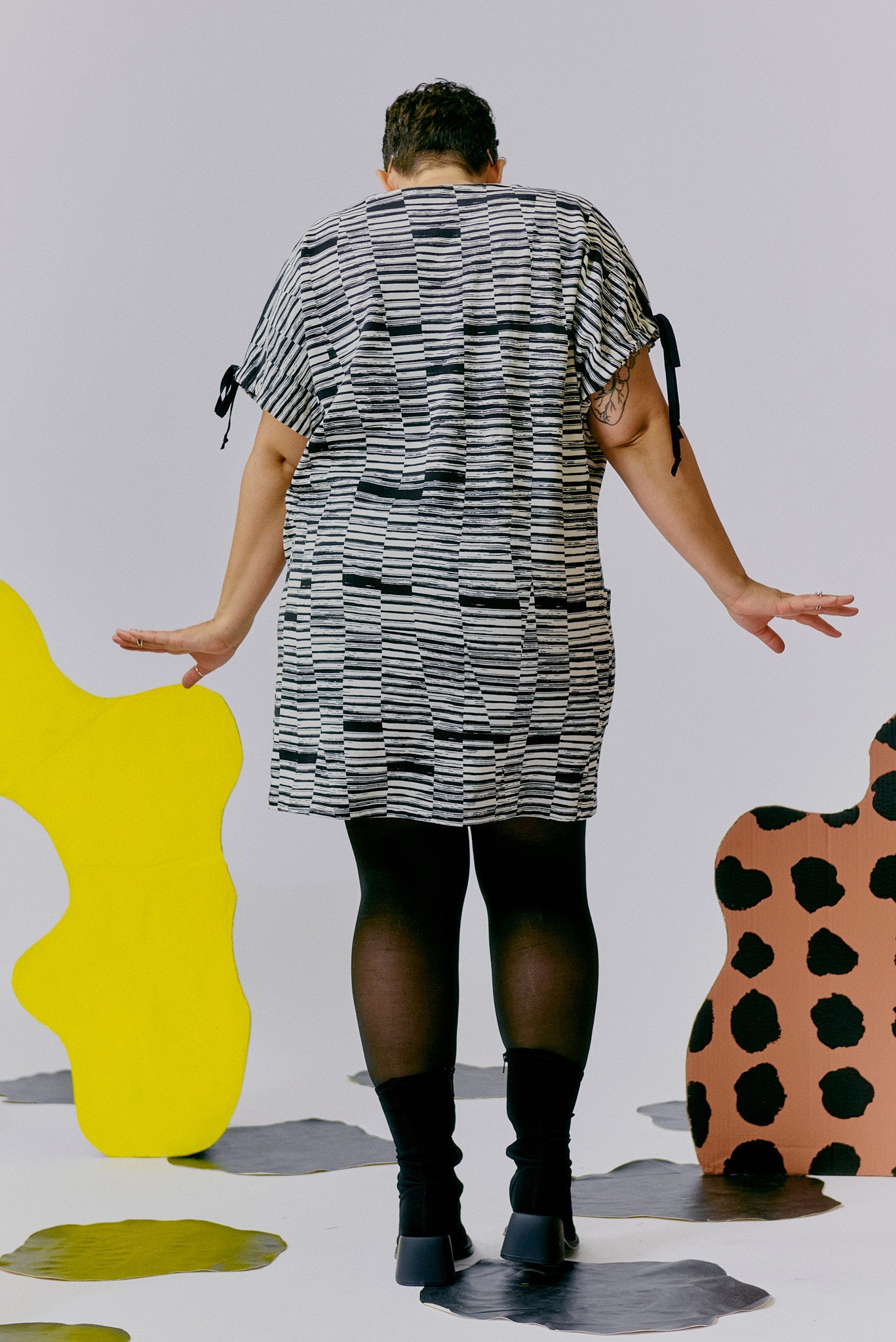 V Neck Shift Dress - Cream Ink Dash