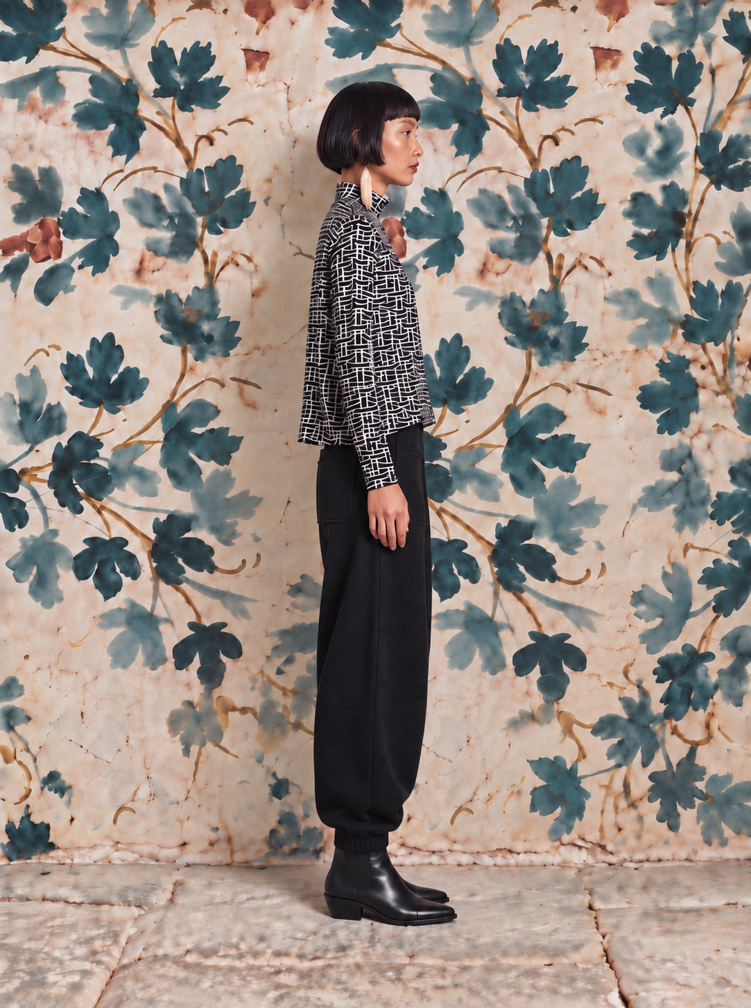 Relaxed Fit Turtleneck - Woven Print