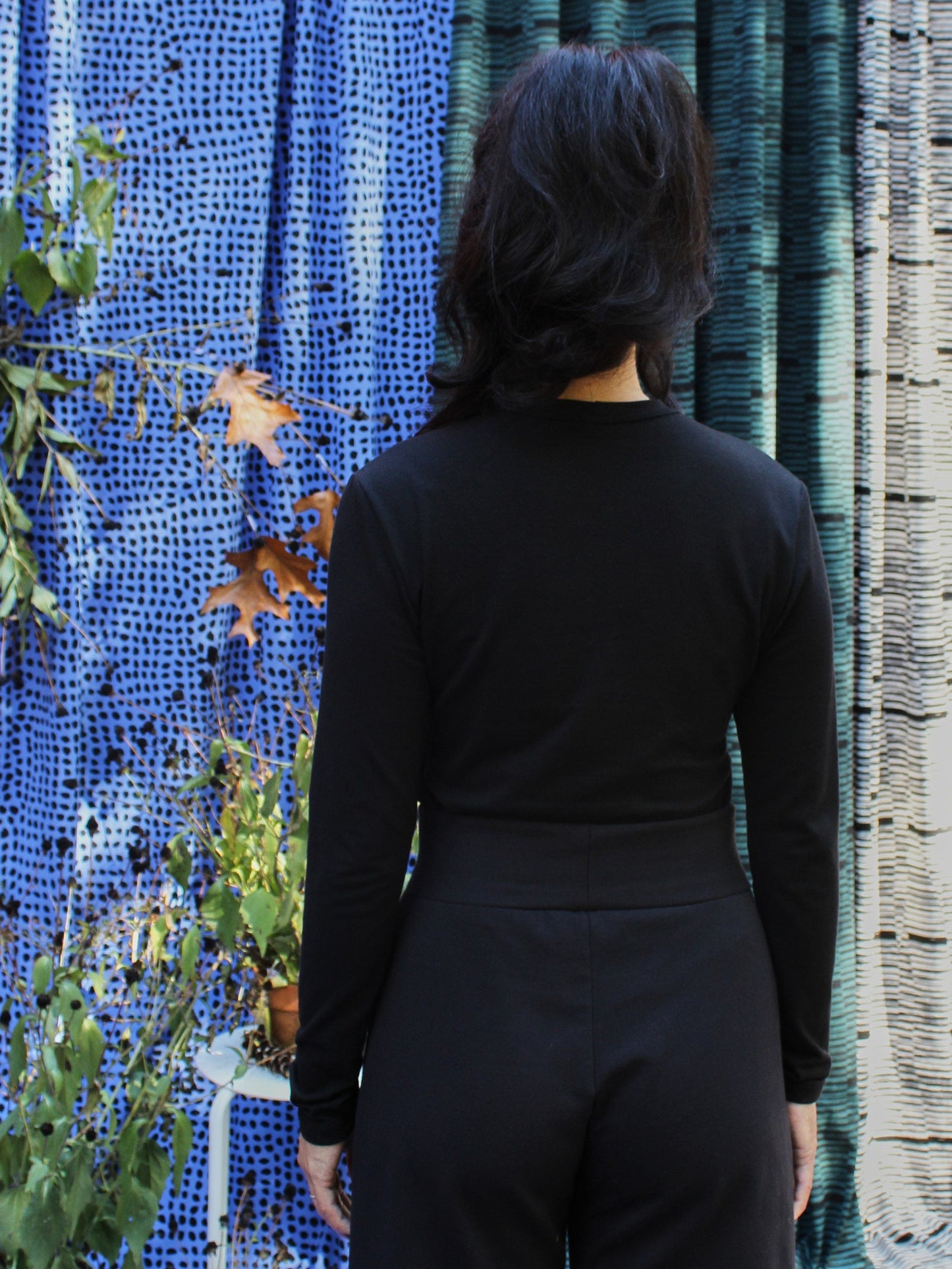 Tie Front Long Sleeve Tee - Black