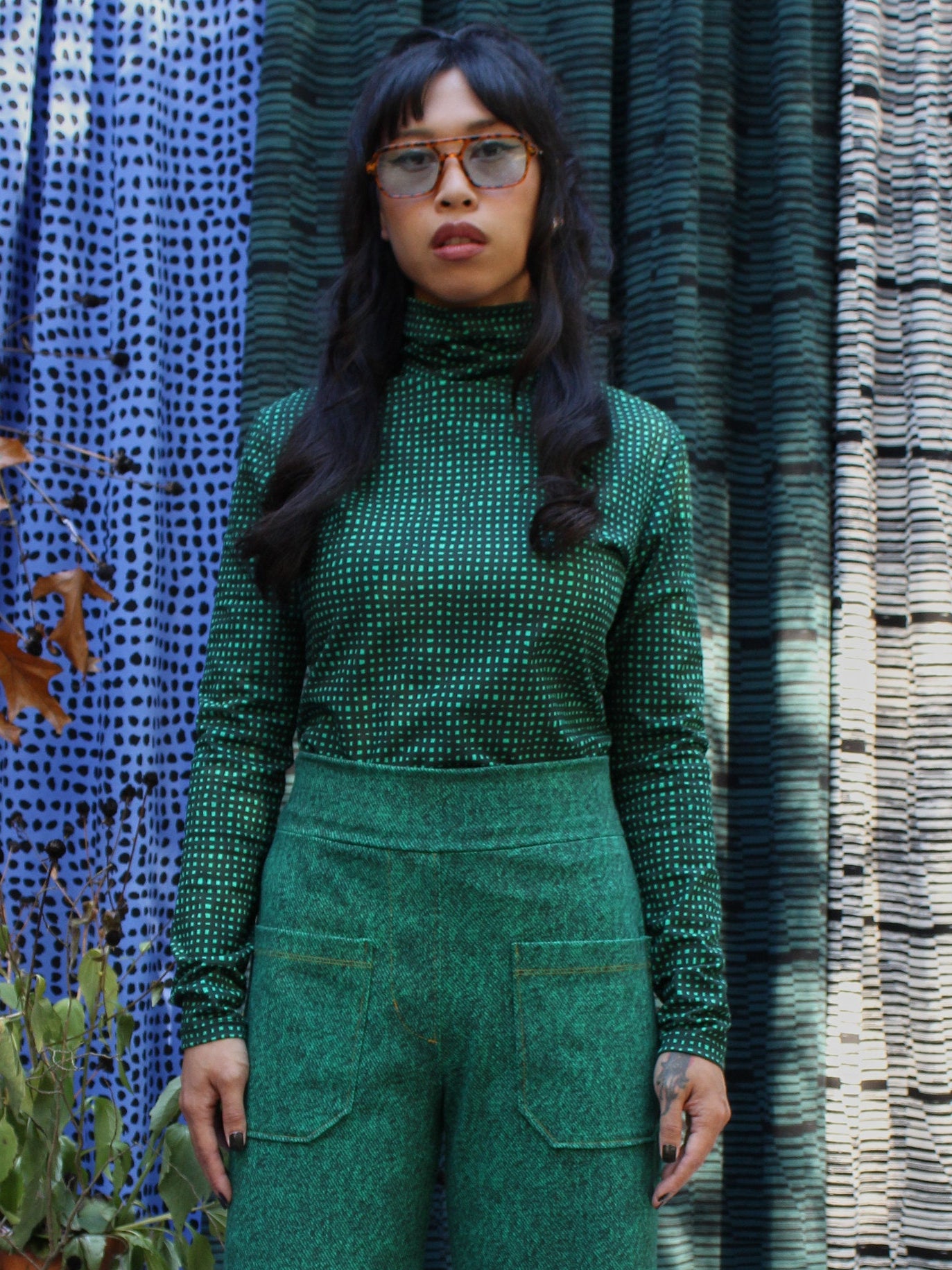 Fitted Turtleneck - Drawn Grid