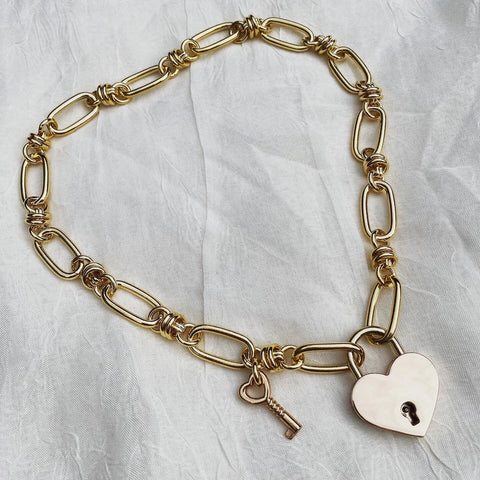 Heart Lock Collar - Gold
