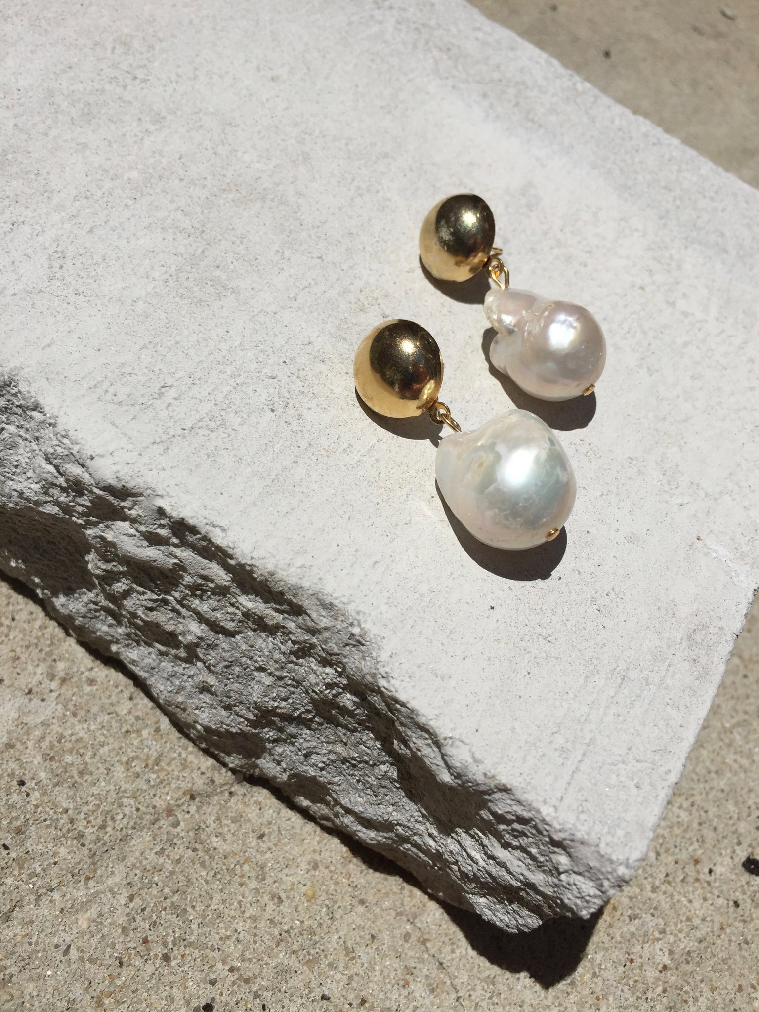 Verona - Baroque Pearl Earrings